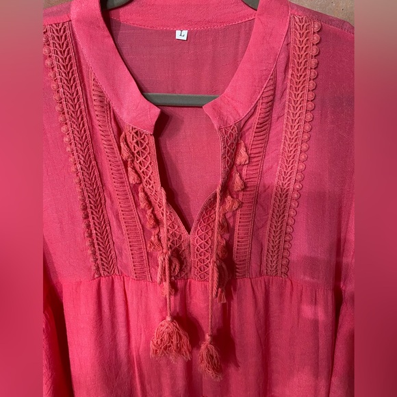 EUC Coral Boho Tassel Dress w/Cold Shoulder and Lace Trim Details Tiered Skirt - Picture 3 of 6